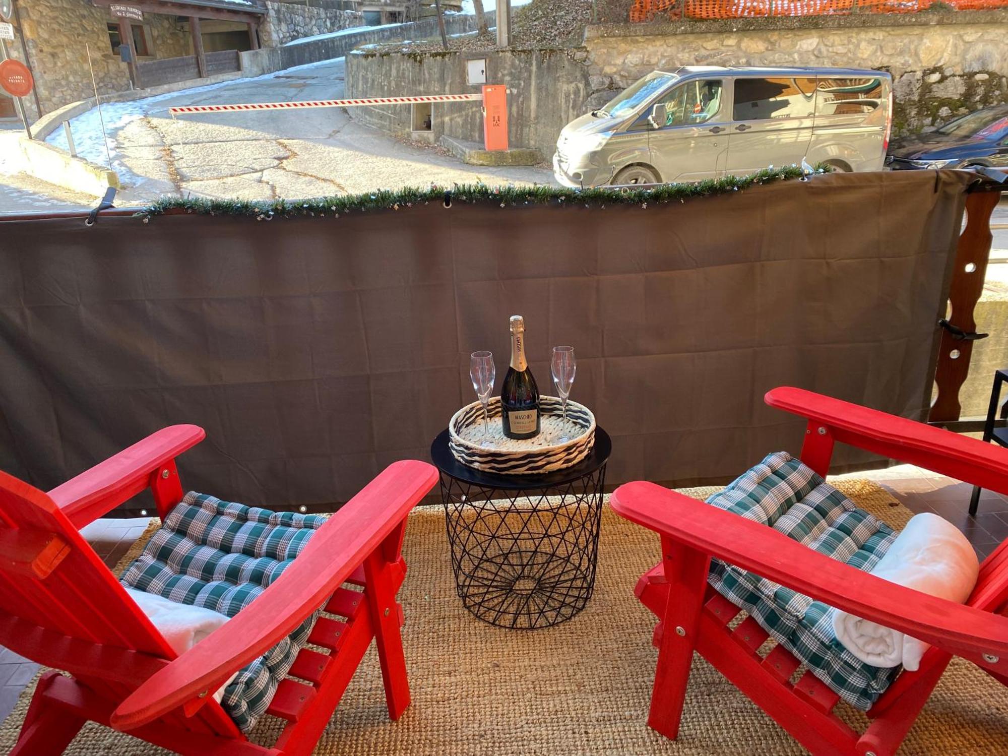 Little Canadian Lodge, Limone Limone Piemonte Bagian luar foto